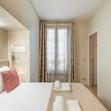 Elegant Parisian - Steps To Opera, Lafayette & Dining Apartment *