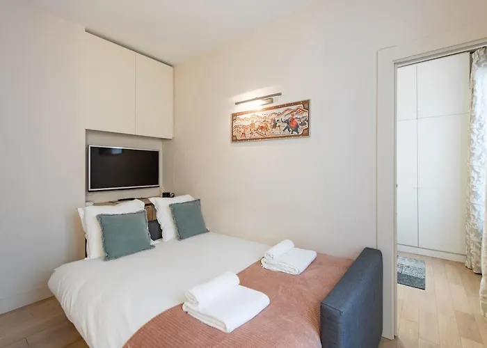 Elegant Parisian - Steps To Opera, Lafayette & Dining * 파리