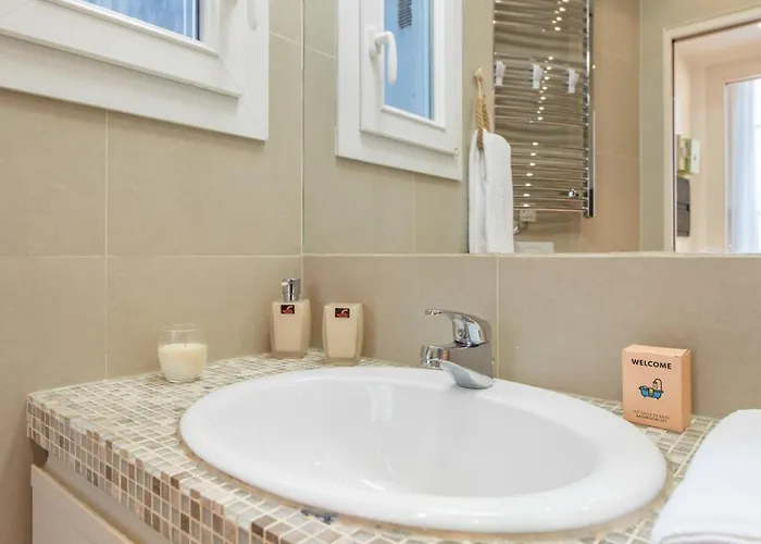 아파트 Elegant Parisian - Steps To Opera, Lafayette & Dining *