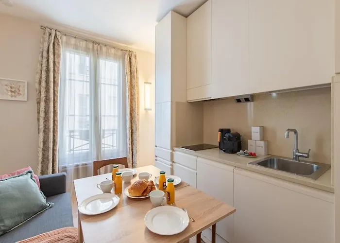 Elegant Parisian - Steps To Opera, Lafayette & Dining 아파트 파리