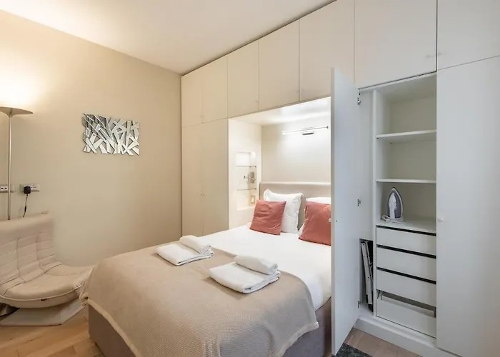 Elegant Parisian - Steps To Opera, Lafayette & Dining * 파리